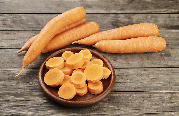 포토 JPG 해외이미지 식물 접시 음식 조각 농업 다이어트 채소 오렌지 재료 건강 요리 사람없음 목재 당근 수확 신선 그룹 달콤 자르기 유기농 날것 슬라이스 뿌리 내추럴 숙성 채식주의자 비건 해외포토 나무 식기 웰빙 산업 과일 모션 뿌리채소 맛 채식 파일형식 이미지허브