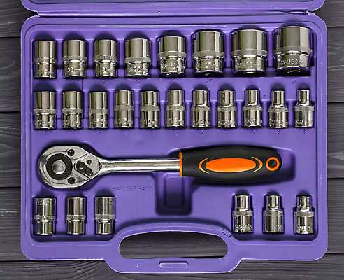 포토 JPG 해외이미지 직업 산업 백그라운드 부분 자동차 손잡이 사람없음 세트 상자 금속 장비 기구 공구 스패너 업무 작업실 기술자 수리 콘센트 전기에너지 은색 나무상자 컨테이너 플라스틱 수집 철 오브젝트 볼트 정비공 유지 조립 조작 철강 해외포토 육상교통 컬러 재질 에너지 도구 작업 파일형식 이미지허브