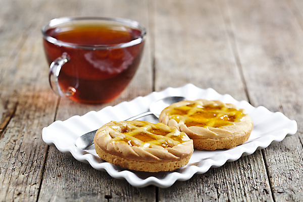 포토 JPG 해외이미지 접시 사람없음 숟가락 달콤 찻잔 살구잼 타르트 나무배경 해외포토 식기 빵 백그라운드 잔 수저 맛 잼 파이_빵 파일형식 이미지허브