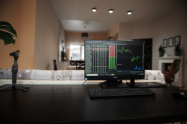 포토 JPG 해외이미지 돈 인터넷 비즈니스 성공 그래프 추상 설계 주택 사람 사람없음 빨간색 금융 경제 노트북 컴퓨터 사무실 숫자 디지털 스크린 모니터 자료 거래 정보 성장 업무 비즈니스맨 시장 재산 야간 주식 가격 상인 보고서 외화 투자 온라인 빚 해외포토 자연요소 문자 남자 컬러 컨셉 무늬 건물 전자제품 작업 직장인 파일형식 이미지허브