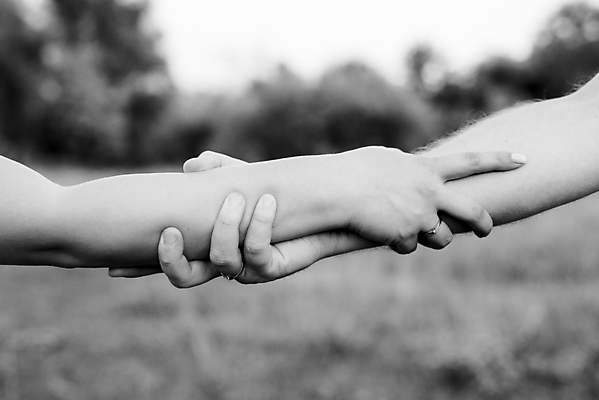 포토 JPG 해외이미지 과학 포즈 악수 함께함 관리 사람 사람없음 믿음 보호 거절 숨김 부정적 지원 해외포토 감정 컨셉 손짓 파일형식 이미지허브