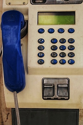 포토 JPG 해외이미지 전통 외관 여행 백그라운드 컨셉 가방 통신 날씨 휴가 사람없음 건물 목재 파란색 스마트폰 페인트 외침 수확 도시 거친 기다림 그래피티 연결 작음 버리기 향수 질감 복고 과거 부름 청각 소통 구식 그런지 깨짐 옛날 중고 특별함 해외포토 나무 건축물 잡화 컬러 농업 재료 모션 핸드폰 스마트기기 소리 화장품 낙서 크기 그림 파일형식 이미지허브