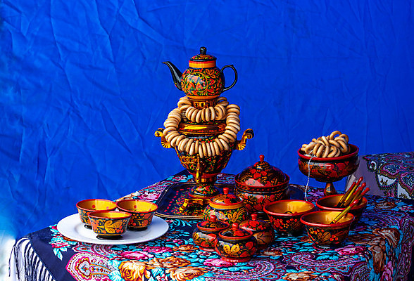 포토 JPG 해외이미지 전통 디자인 문화 음식 패턴 탁자 휴가 부활절 도마 미술 사람없음 목재 장식 컵 빛 마을 금속 주방 꽃병 머그컵 수확 골동품 식탁보 기구 시골 축하 뜨거움 차 아침식사 복고 러시아 기념품 베이글 옛날 전국 정물화 해외포토 나무 식기 기념일 꽃 유럽 음료 빵 가구 컨셉 무늬 농업 재료 재질 주방용품 문화예술 식사 오브젝트 그림 파일형식 이미지허브