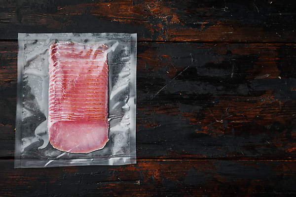 포토 JPG 해외이미지 전통 음식 조각 백그라운드 건조 건강 육류 돼지고기 요리 사람없음 목재 빨간색 식사 어둠 이탈리아 공백 신선 상품 자르기 굽기 허리 준비 햄 날것 슬라이스 베이컨 훈제 얇은 정육점 치유 하몽 카피스페이스 해외포토 나무 유럽 컬러 식재료 재료 모션 신체부위 상점 구이 파일형식 이미지허브