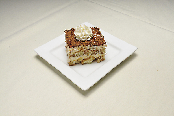 포토 JPG 해외이미지 전통 커피 음식 조각 디저트 요리 사람없음 케이크 식당 초콜릿 이탈리아 카페 빵집 신선 고급 달콤 크림 에스프레소 코코아 바닐라 핸드메이드 티라미수 해외포토 유럽 음료 컨셉 상점 맛 파일형식 이미지허브