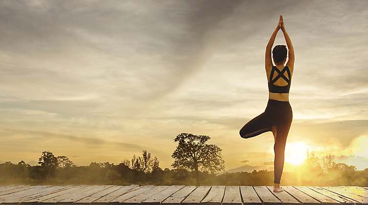 포토 JPG 해외이미지 라이프스타일 손 여자 실루엣 선 스포츠 포즈 백그라운드 신체 다이어트 요가 자연 하늘 아침 휴식 산 건강 사람 풍경 성인 사람없음 야외 운동 태양 뷰티 평화 일출 일몰 활발 바위 신선 날씬함 집중 명상 위치 돌봄 해외포토 주간 자연요소 웰빙 컨셉 모션 촬영기법 생활 신체부위 노을 돌_바위 몸매 생태계 파일형식 이미지허브