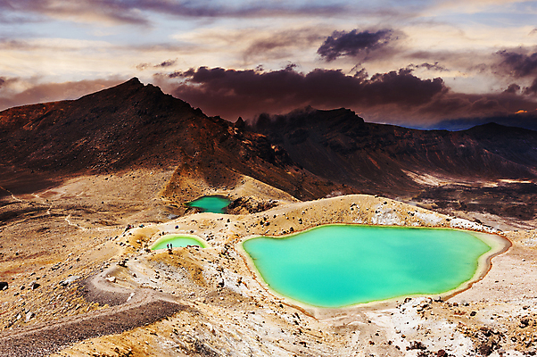포토 JPG 해외이미지 구름 공원 호수 자연 하늘 아침 산 풍경 사람없음 초록색 물 파란색 태양 일출 맑음 일몰 등산 트래킹 황무지 저녁 폭발 화산 오르기 뉴질랜드 암초 분화구 흐림 건너기 선로 전국 절정 터키석 해외포토 주간 자연요소 공공시설 컬러 모션 레저 날씨 노을 오세아니아 야간 보석 생태계 파일형식 이미지허브