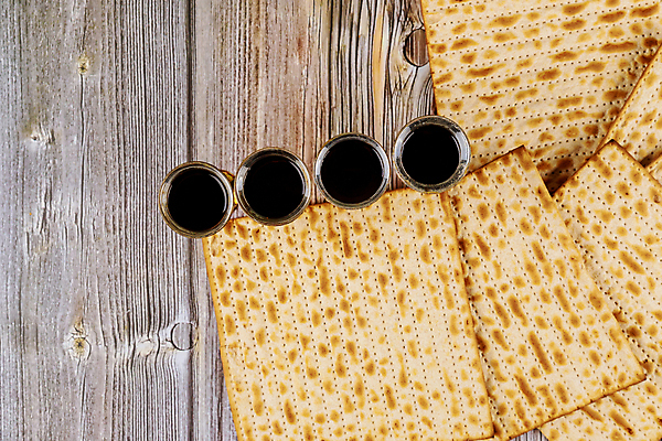 포토 JPG 해외이미지 접시 디자인 종교 음료 빵 휴가 기념 사람없음 와인 축제 식사 축하 유대인 유월절 유태교 이스라엘 해외포토 식기 음식 컨셉 주류 서아시아 파일형식 이미지허브