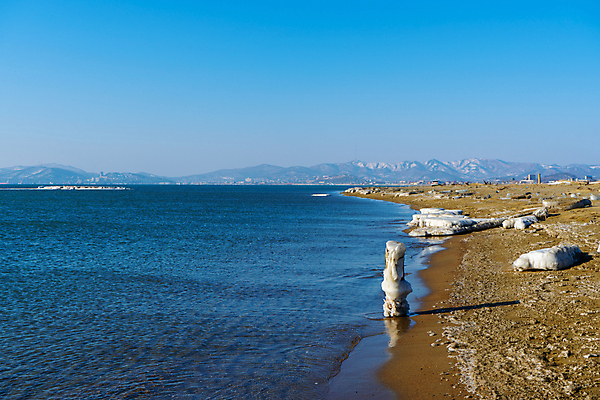 포토 JPG 해외이미지 모양 계절 모래 바다 백그라운드 겨울 사람없음 물 파란색 빛 얼음 추위 흰색 수면 크리스탈 질감 수평선 해외포토 자연요소 컬러 광석 파일형식 이미지허브