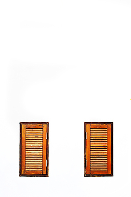 포토 JPG 해외이미지 디자인 백그라운드 2 건축양식 창문 유리 날씨 주택 프레임 미술 사람없음 내부 건물 목재 장식 갈색 공백 손상 수확 골동품 껍질 흰색 클래식 가장자리 우아함 버리기 묘사 오브젝트 질감 복고 정사각형 시들음 고립 옛날 판유리 스타일 해외포토 도형 나무 건축물 건축 컬러 컨셉 농업 재료 모션 재질 문화예술 둘레 파일형식 이미지허브