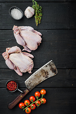 포토 JPG 해외이미지 방울토마토 생고기 사람없음 닭고기 식칼 굵은소금 백리향 생닭 통후추 해외포토 토마토 주방용품 육류 닭 소금 후추 파일형식 이미지허브