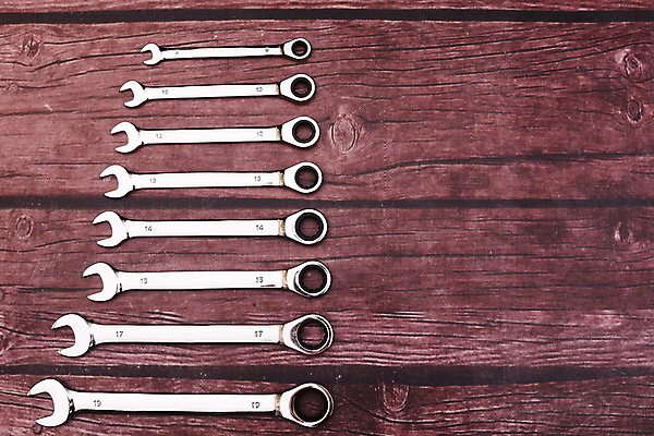 포토 JPG 해외이미지 직업 산업 백그라운드 자동차 탁자 열쇠 사람없음 목재 가로 빛 세트 금속 기계 장비 기구 공구 스패너 업무 작업실 기술자 수리 은색 수집 철 오브젝트 서비스 작업도구 고정 정비공 공학 편리함 조립 스테인레스 엘리먼트 자동 차고 철강 하드웨어 해외포토 나무 교육 육상교통 컬러 가구 컨셉 재료 재질 컴퓨터 도구 작업 파일형식 이미지허브