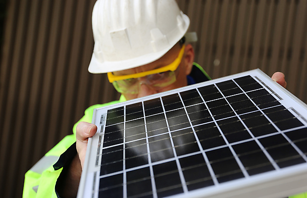 포토 JPG 해외이미지 직업 과학 유니폼 부동산 미래 협력 노동자 기술 작업복 한명 가로 글로벌 태양 재활용 공연 작업 도움 연결 안전모 승무원 종업원 집중 측정 노력 시스템 자원 해결 세대 적재 유지 혁명 계약자 고용 설치 업그레이드 지원 효율 해외포토 자연요소 1 옷 컨셉 사람 이벤트 구직 재산 헬멧 안전장비 계약 친환경 채용 파일형식 이미지허브