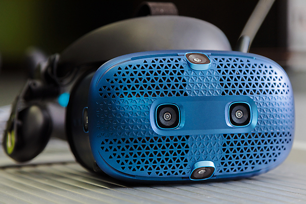 포토 JPG 해외이미지 응시 안경 컨셉 놀이 미래 고글 기술 사람없음 컴퓨터 머리 3D 카메라 디지털 검은색 헤드폰 소리 장비 게임 체험 헬멧 휴대용 가득함 오브젝트 시력 전자 동영상 혁명 센서 참여 가상 가상현실 인터랙티브 현실 해외포토 시선 잡화 컬러 음향기기 신체부위 전자제품 보호장비 디지털합성 파일형식 이미지허브