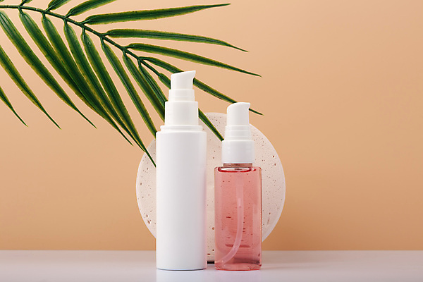 포토 JPG 해외이미지 실내 사람없음 화장품 스킨케어 공병 목업 베이지색배경 해외포토 백그라운드 내부 뷰티 베이지색 병_담는 파일형식 이미지허브