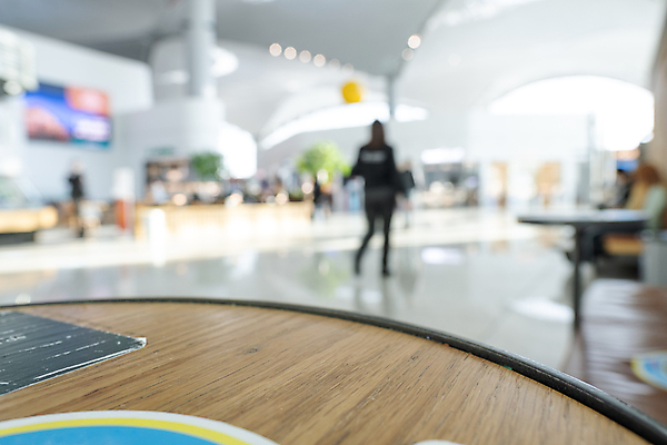 포토 JPG 해외이미지 라이프스타일 디자인 커피 음식 백그라운드 의자 비즈니스 탁자 추상 휴식 전등 패스트푸드 실내 사람 앉기 사람없음 내부 건물 목재 아웃포커스 장식 빛 갈색 우주 상점 식당 저녁식사 카페 방 수확 흰색 도시 바 상품 소프트포커스 쇼핑몰 계산대 고객 질감 보케 소매 깊이 블러 해외포토 나무 건축물 음료 컬러 가구 컨셉 무늬 농업 재료 모션 조명 촬영기법 생활 식사 인스턴트 파일형식 이미지허브