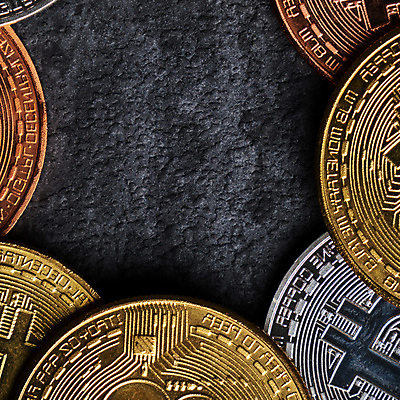 포토 JPG 해외이미지 검은배경 프레임 실내 근접촬영 사람없음 금융 카피스페이스 가상화폐 해외포토 뷰포인트 백그라운드 돈 내부 경제 검은색 공백 파일형식 이미지허브