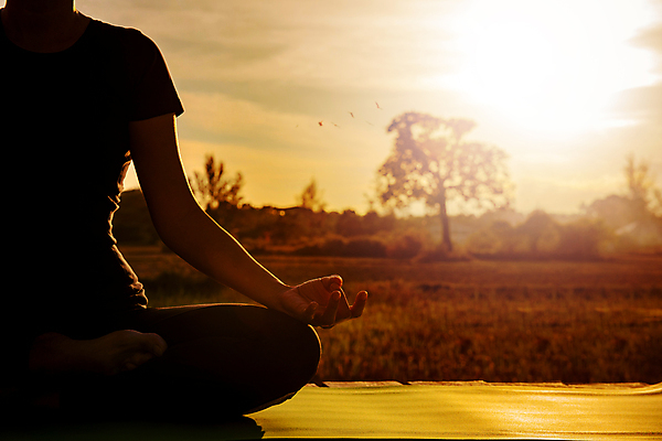 포토 JPG 해외이미지 라이프스타일 손 여자 실루엣 선 스포츠 포즈 백그라운드 신체 다이어트 요가 자연 하늘 아침 휴식 산 건강 사람 성인 사람없음 야외 운동 태양 뷰티 평화 일출 일몰 활발 신선 날씬함 집중 명상 위치 돌봄 해외포토 주간 자연요소 웰빙 컨셉 모션 촬영기법 생활 신체부위 노을 몸매 생태계 파일형식 이미지허브