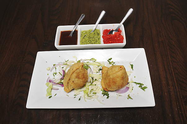 포토 JPG 해외이미지 전통 접시 음식 채소 요리 사람없음 식당 식사 저녁식사 튀김 신선 맛 인도인 매움 점심식사 폭식 채식주의자 해외포토 외국인 식기 컨셉 동양인 상점 채식 파일형식 이미지허브