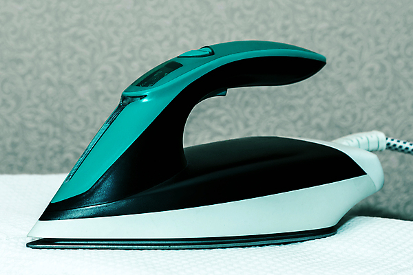 포토 JPG 해외이미지 라이프스타일 옷 백그라운드 가사 가정 탁자 주택 건조 사람없음 파란색 수건 쌓기 기계 장비 흰색 공구 직물 신선 면 업무 뜨거움 닫기 빨래 수증기 철 오브젝트 부드러움 언론 솜털 고립 다리미질 위생관리 접기 해외포토 컬러 가구 모션 관리 건물 생활 위생용품 도구 작업 감각 파일형식 이미지허브