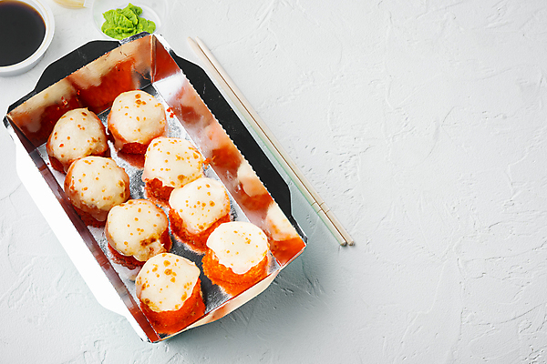 포토 JPG 해외이미지 스튜디오촬영 젓가락 사람없음 초밥 용기 고추냉이 도시락 간장 롤 롤스시 해외포토 그릇 음식 수저 실내 양념 일본음식 파일형식 이미지허브