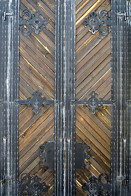 포토 JPG 해외이미지 전통 디자인 외관 벽 백그라운드 건축양식 출입구 주택 손잡이 미술 사람없음 건물 목재 장식 울타리 갈색 교회 문 금속 검은색 힘 수확 골동품 시골 거친 화려 중세 역사 철 묘사 부식 아치 질감 복고 잠금 대문 열쇠구멍 고딕 옛날 철강 스타일 해외포토 나무 건축물 건축 컬러 컨셉 농업 재료 종교건축 재질 문화예술 담장 보안 파일형식 이미지허브