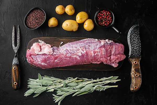 포토 JPG 해외이미지 포크 식재료 감자 생고기 돼지고기 사람없음 하이앵글 허브 식칼 나무도마 세이지 해외포토 식물 식기 뷰포인트 채소 주방용품 도마 육류 목재 파일형식 이미지허브