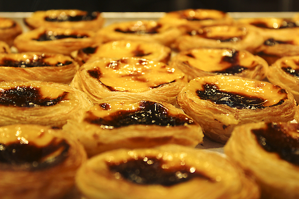 포토 JPG 해외이미지 디저트 실내 근접촬영 사람없음 아웃포커스 여러개 달콤 소프트포커스 가득함 에그타르트 해외포토 음식 뷰포인트 다수 촬영기법 내부 맛 타르트 파일형식 이미지허브