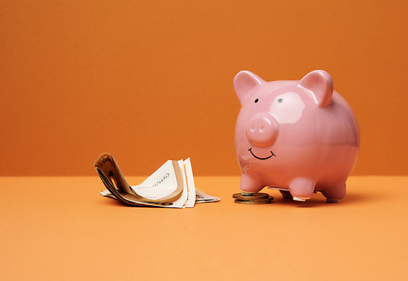 포토 JPG 해외이미지 분홍색 지폐 사람없음 동전 주황색 돼지저금통 해외포토 컬러 돈 저금통 파일형식 이미지허브