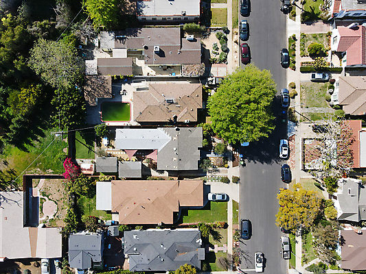 포토 JPG 해외이미지 나무 도로 교통시설 자동차 하늘 지붕 천사 거리 아파트 주택 건설업 풍경 사람없음 야외 건물 초록색 여름 파란색 탑 미국 도시 뜨거움 도심 중앙 빌라 캘리포니아 지역 커뮤니티 이웃 할리우드 로스앤젤레스 개발 교외 조감도 해외포토 식물 건축물 계절 산업 길 육상교통 컬러 교통 북아메리카 시설 파일형식 이미지허브