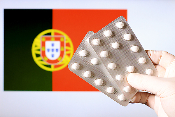 포토 JPG 해외이미지 손 장갑 건강 병원 사람없음 치료 빨간색 알약 약 고통 의사 깃발 잡기 도움 질병 약국 포르투갈 오브젝트 예방 처방 팩 시스템 암 외과 테라피 조제 보충 개발 돌봄 라텍스 복용 정부 항생제 해외포토 잡화 감정 유럽 컬러 컨셉 의학 모션 신체부위 뷰티 화장품 의료진 만들기 파일형식 이미지허브