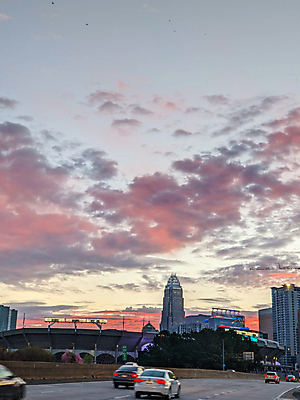 포토 JPG 해외이미지 구름 자동차 하늘 아침 빌딩 사람없음 야외 건물 도시풍경 일출 도시 해외포토 주간 자연요소 건축물 육상교통 풍경 노을 파일형식 이미지허브