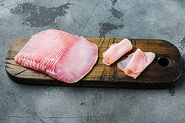 포토 JPG 해외이미지 전통 음식 조각 회색배경 건조 건강 육류 돼지고기 요리 사람없음 빨간색 식사 이탈리아 공백 회색 바위 신선 상품 자르기 굽기 허리 준비 햄 날것 슬라이스 베이컨 훈제 얇은 정육점 치유 하몽 카피스페이스 해외포토 유럽 컬러 백그라운드 식재료 모션 신체부위 상점 돌_바위 구이 파일형식 이미지허브