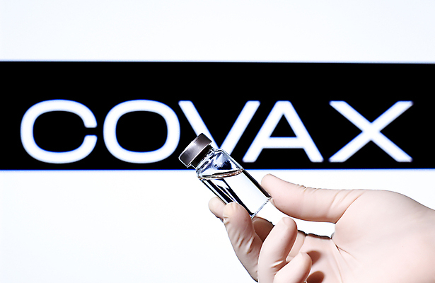 포토 JPG 해외이미지 손 배너 과학 회사 유리병 쟁반 건강 병원 주사기 사람없음 치료 약 고통 장비 시험 흰색 대접 액체 실험실 바이러스 떨어짐 질병 약국 오브젝트 예방 주사약 조제 돌봄 백신 예방접종 전염병 치료제 사스 해외포토 교육 감정 컬러 컨셉 비즈니스 의학 의료기기 모션 병_용기 실험 신체부위 만들기 접종 파일형식 이미지허브