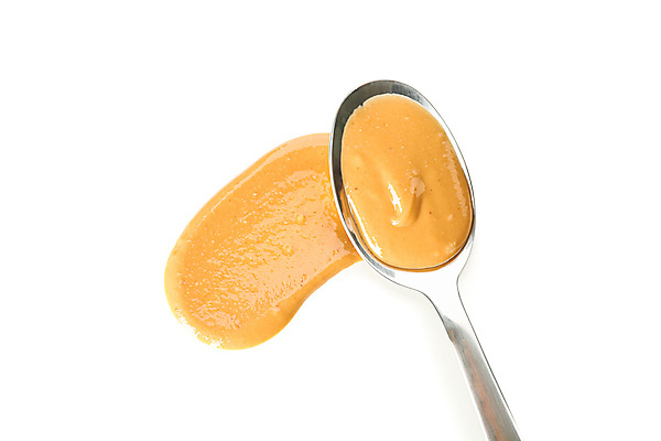 포토 JPG 해외이미지 디저트 실내 사람없음 하이앵글 숟가락 흰배경 바르기 땅콩버터 해외포토 음식 뷰포인트 백그라운드 모션 수저 내부 흰색 파일형식 스프레드_음식 이미지허브