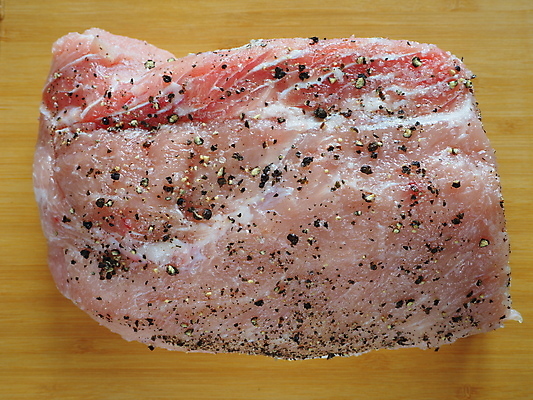 포토 JPG 해외이미지 음식 조각 재료 육류 돼지고기 스테이크 요리 사람없음 가로 컬러풀 주방 식당 소고기 혈액 자르기 굽기 향신료 어깨 메뉴 소금 목 후추 점심식사 고립 케밥 식용 해외포토 컬러 식재료 모션 서양음식 신체부위 상점 식사 구이 향미료 파일형식 이미지허브