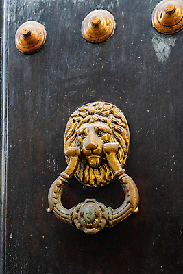 포토 JPG 해외이미지 주택 사람없음 장식 빛 문 금속 골동품 황금 고급 묘사 청동 놋쇠 옛날 해외포토 컨셉 재질 건물 파일형식 이미지허브