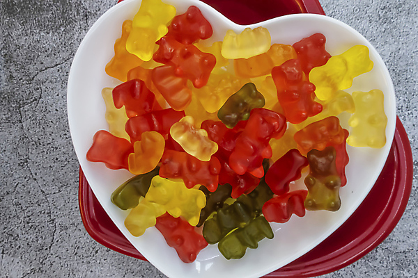 포토 JPG 해외이미지 그릇 사람없음 하트 가득함 젤리 곰모양 해외포토 모양 식기 곰 디저트 파일형식 이미지허브