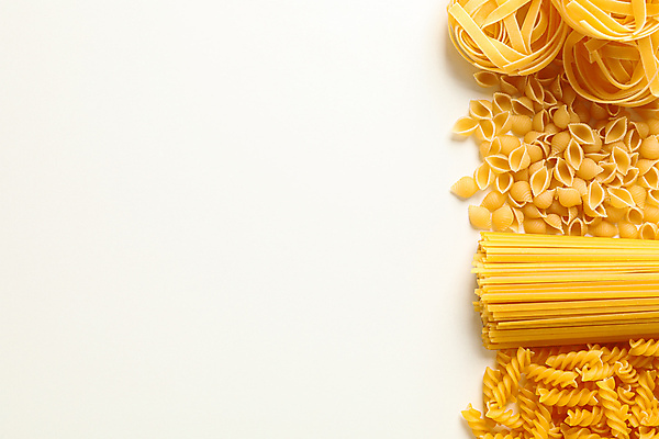 포토 JPG 해외이미지 모양 전통 음식 백그라운드 패턴 다이어트 재료 장신구 텍스트 파스타 건강 요리 사람없음 우주 저녁식사 이탈리아 흰색 면 그룹 플랫 상품 정상 밀 향신료 국수 유기농 위치 레시피 성분 바질 타입 구성 마카로니 생식 채식주의자 탄수화물 페투치네 탈리아텔레 해외포토 웰빙 유럽 컬러 무늬 곡류 서양음식 식사 면류 채식 파스타면 향미료 파일형식 이미지허브