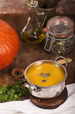 포토 JPG 해외이미지 접시 호박 사람없음 사발 수프 단호박수프 호박씨 해외포토 식기 채소 씨앗 사기그릇 파일형식 이미지허브 이미지허브