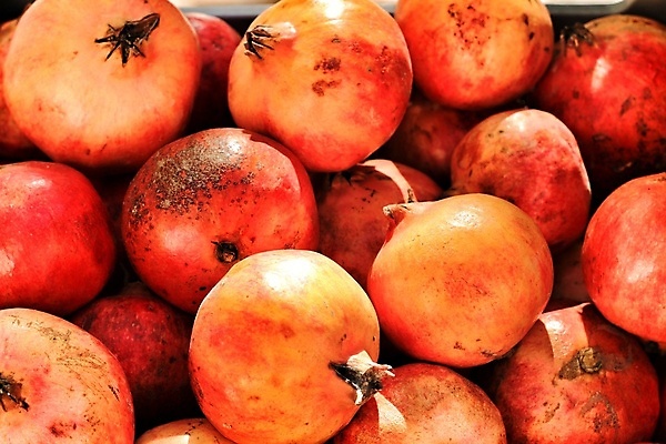 포토 JPG 해외이미지 나무 라이프스타일 계절 문화 음식 분홍색 백그라운드 농업 다이어트 과일 자연 건강 서기 사람없음 빨간색 상점 신선 시장 선택 달콤 맛 농부 나무상자 먹기 유기농 생태계 날것 석류 소매 흙더미 내추럴 수류탄 가넷 숙성 채식주의자 해외포토 식물 직업 웰빙 산업 무기 컬러 컨셉 모션 생활 상자 흙 보석 채식 파일형식 더미 이미지허브