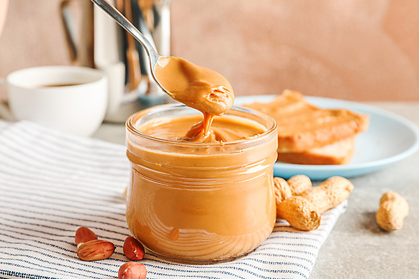 포토 JPG 해외이미지 접시 유리병 디저트 실내 사람없음 숟가락 커피잔 식빵 땅콩 땅콩껍질 땅콩버터 해외포토 식기 커피 음식 빵 병_용기 잔 수저 내부 견과류 껍질 파일형식 스프레드_음식 이미지허브