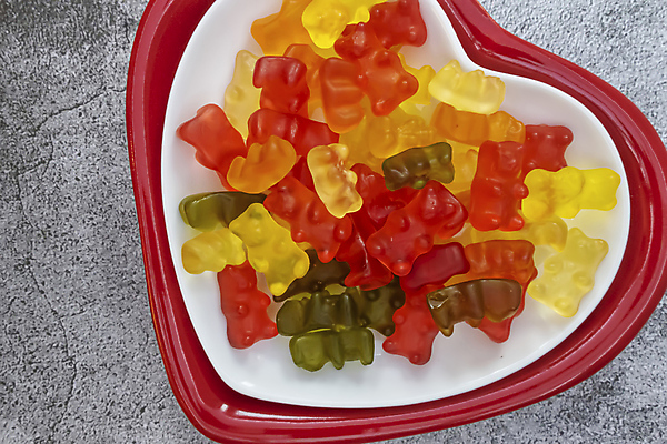 포토 JPG 해외이미지 그릇 사람없음 하트 가득함 젤리 곰모양 해외포토 모양 식기 곰 디저트 파일형식 이미지허브