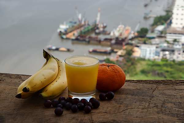 포토 JPG 해외이미지 계절 음료 음식 백그라운드 오렌지 과일 유리 포도 바나나 건강 사람없음 장식 노란색 주스 시골 신선 칵테일 달콤 맛 매끈함 먹기 상쾌 유기농 향 망고 내추럴 떨림 섞기 숙성 스무디 식용 디톡스 해외포토 웰빙 감정 컬러 컨셉 모션 재질 주류 감각 열대과일 파일형식 이미지허브