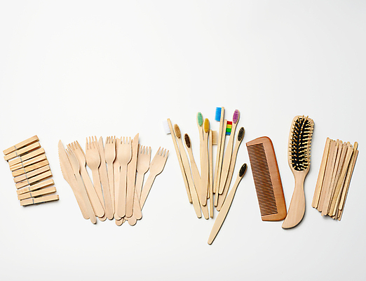 포토 JPG 해외이미지 실내 사람없음 목재 자연보호 머리빗 나이프 일회용 오브젝트 흰배경 에코 나무막대 나무집게 나무포크 제로웨이스트 대나무칫솔 해외포토 나무 식기 백그라운드 포크 재료 자연 집게 내부 환경 그린캠페인 흰색 미용용품 막대 칼 보호 칫솔 사회이슈 파일형식 이미지허브