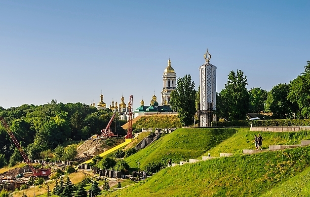 포토 JPG 해외이미지 나무 공원 유럽 여행 건축양식 아침 사람없음 여름 도시풍경 맑음 산책 도시 역사 천연기념물 명승지 우크라이나 해외포토 주간 식물 계절 공공시설 건축 나라 날씨 휴식 풍경 파일형식 이미지허브