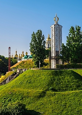 포토 JPG 해외이미지 나무 공원 유럽 여행 건축양식 아침 사람없음 여름 도시풍경 맑음 산책 도시 역사 기념물 천연기념물 명승지 우크라이나 해외포토 주간 식물 계절 공공시설 건축 나라 날씨 휴식 풍경 파일형식 이미지허브