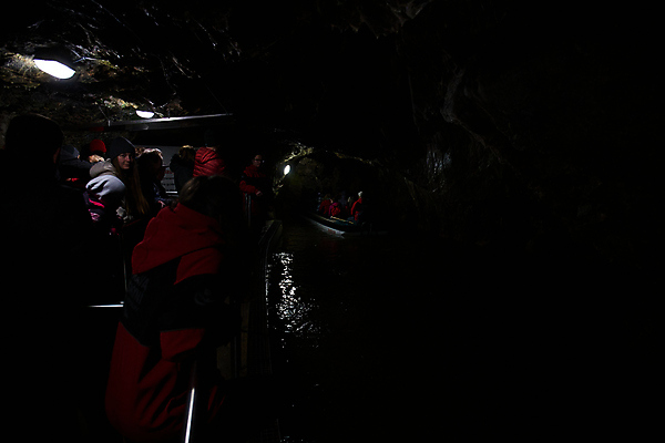 포토 JPG 해외이미지 여행 자연 휴가 국립공원 미술 사람없음 야외 강 뷰티 하이킹 탐험 보트 행운 동굴 발굴 지역 체코 방문 지하 깊이 석회암 종유석 칼슘 모라비아 해외포토 공원 유럽 컨셉 배_교통 레저 문화예술 암석 생태계 파일형식 이미지허브