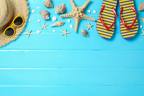 포토 JPG 해외이미지 스튜디오촬영 백그라운드 불가사리 사람없음 선글라스 조개껍데기 소라 쪼리 오브젝트 밀짚모자 카피스페이스 해외포토 모자_잡화 안경 조개 어패류 극피동물 실내 공백 샌들 파일형식 이미지허브 이미지허브