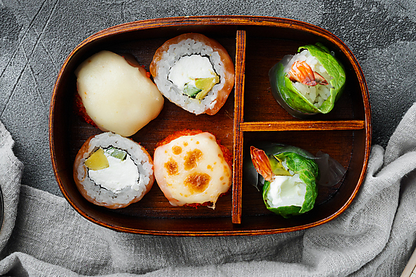 포토 JPG 해외이미지 스튜디오촬영 사람없음 초밥 용기 도시락 롤 롤스시 해외포토 그릇 음식 실내 일본음식 파일형식 이미지허브